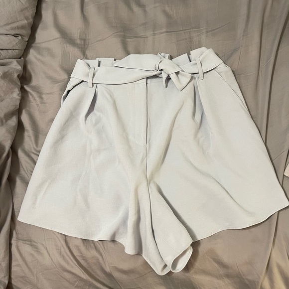 Cinch waist shorts - Picture 1 of 2